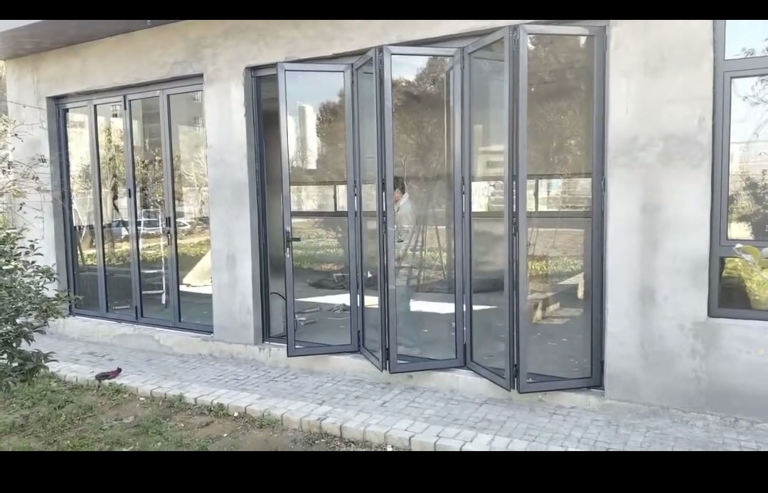 70 Series Heavy-Duty Multi-Fold Door