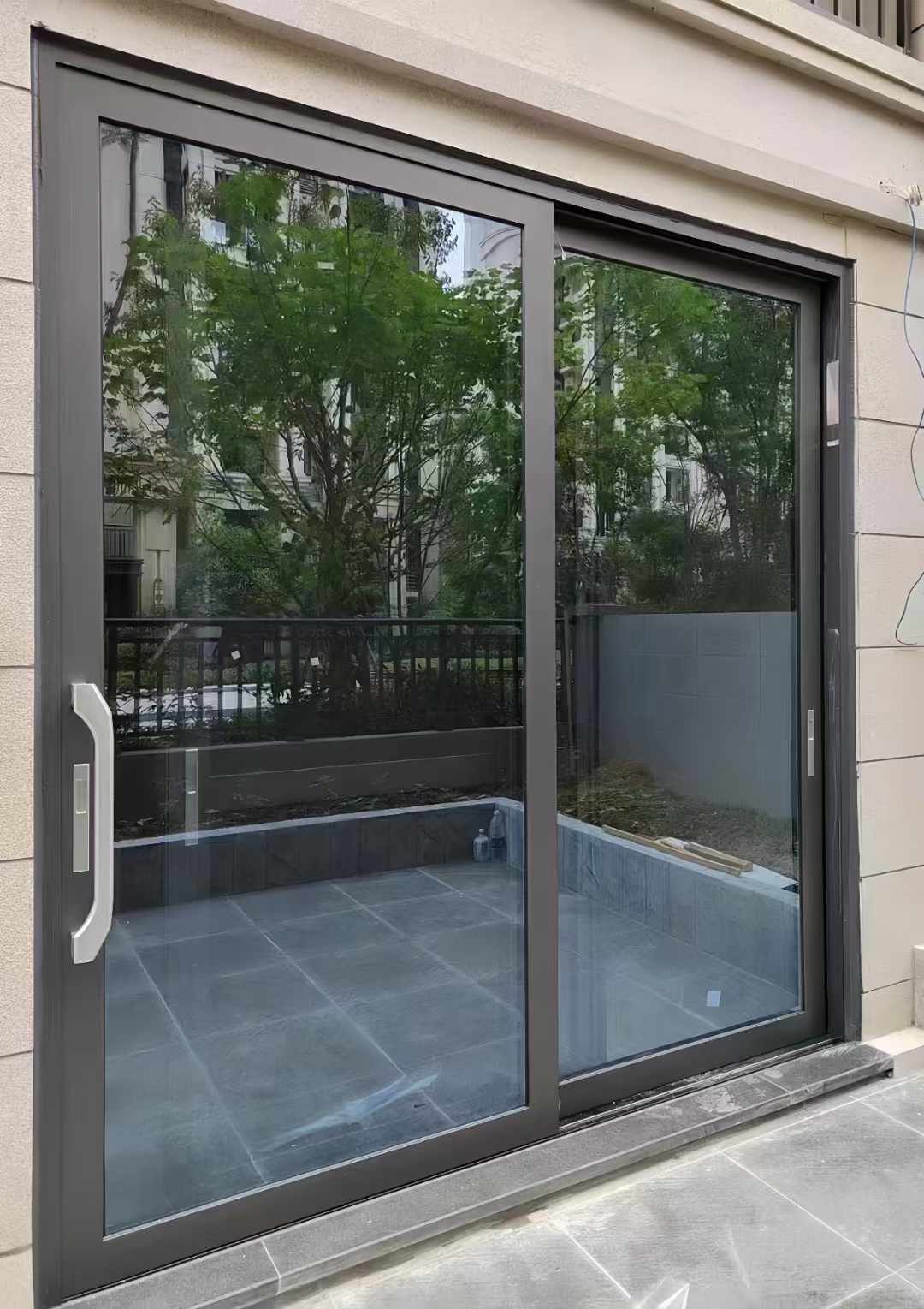 Heavy-Duty Sliding Doors