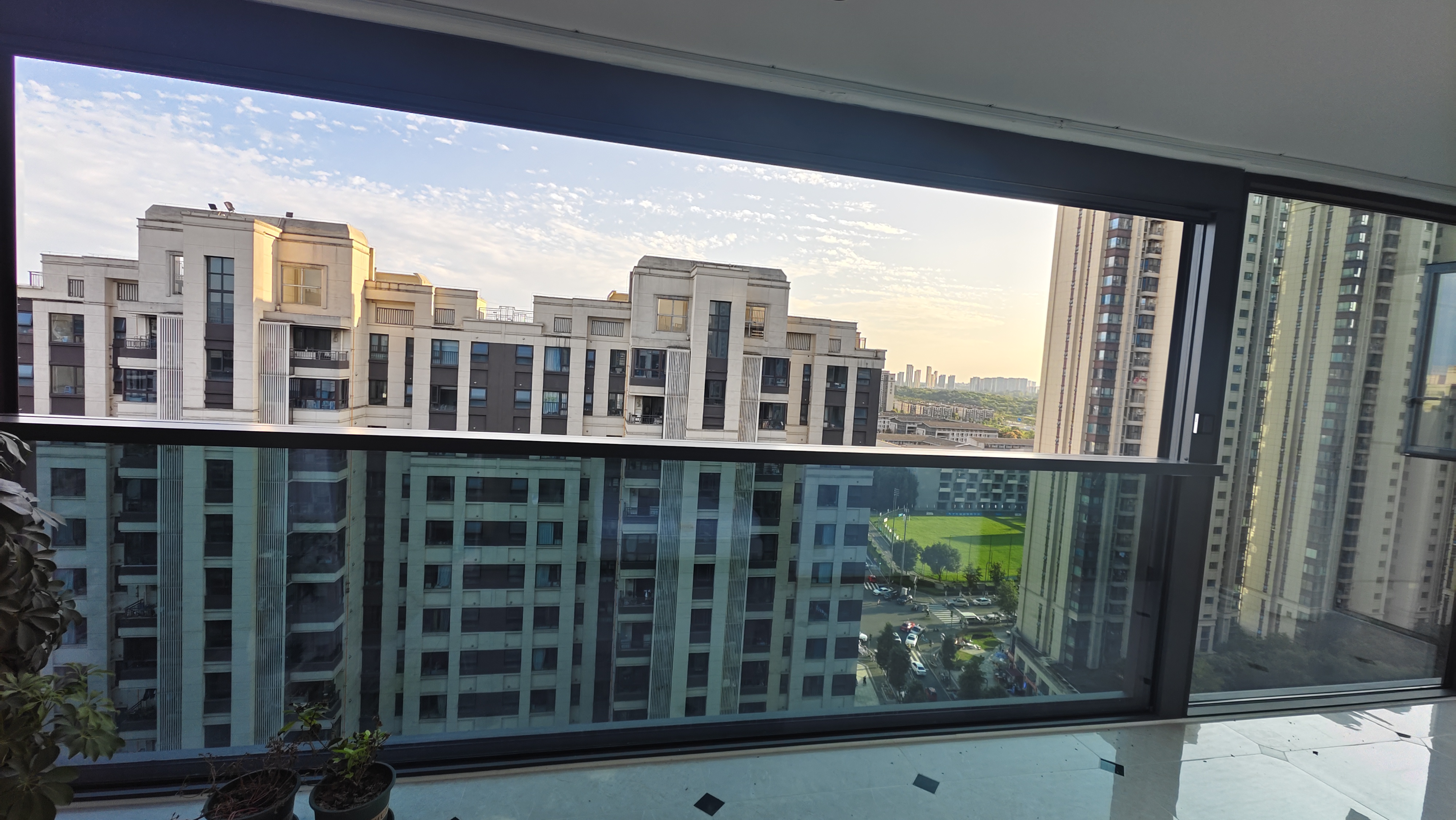 Motorized Lift Windows